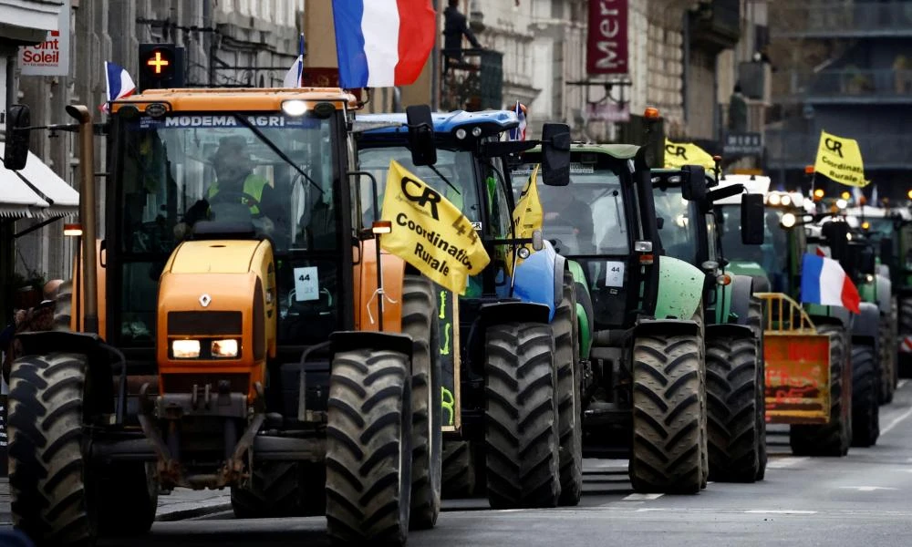 Γαλλία: Mέτρα για τον αγροτικό τομέα - Γκαμπριέλ Ατάλ: «H γεωργία πάνω από οτιδήποτε άλλο»